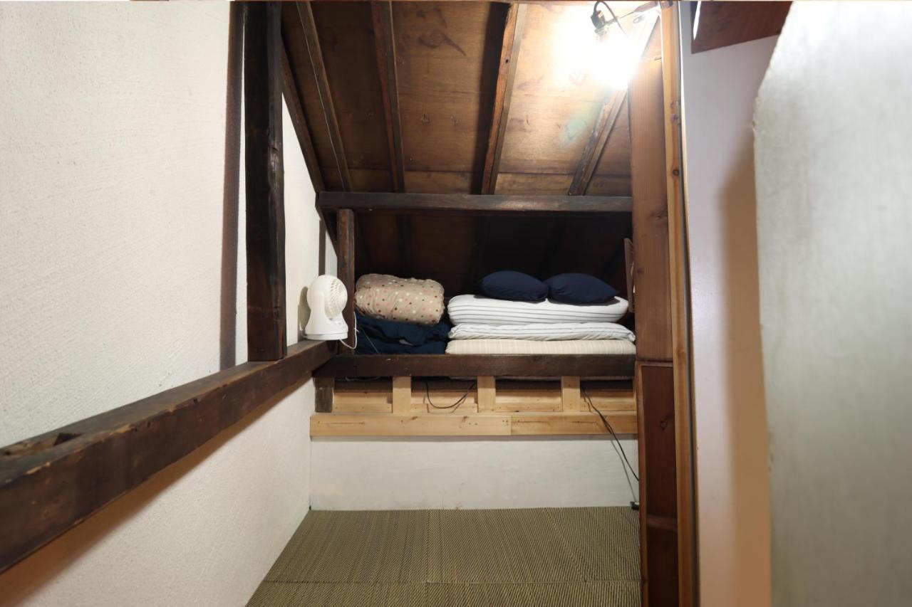 Kab Library And Residency 想像力の羽をもつ古民家長屋 Casa de hóspedes